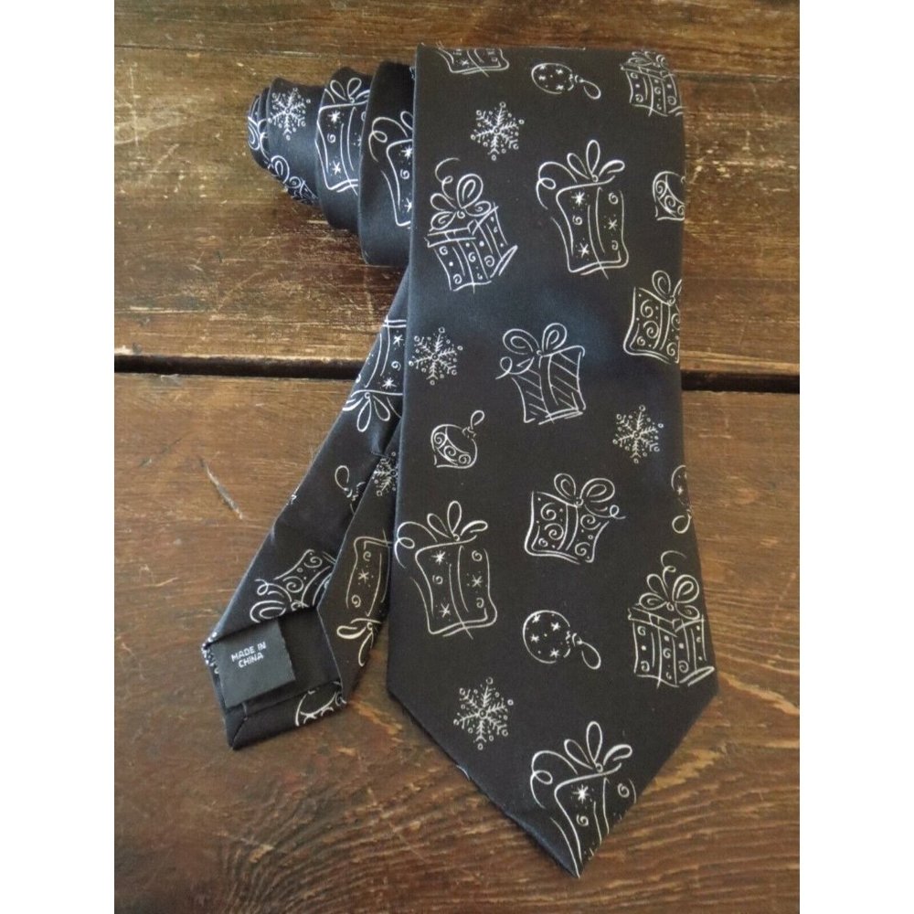 Black & White CHRISTMAS Necktie